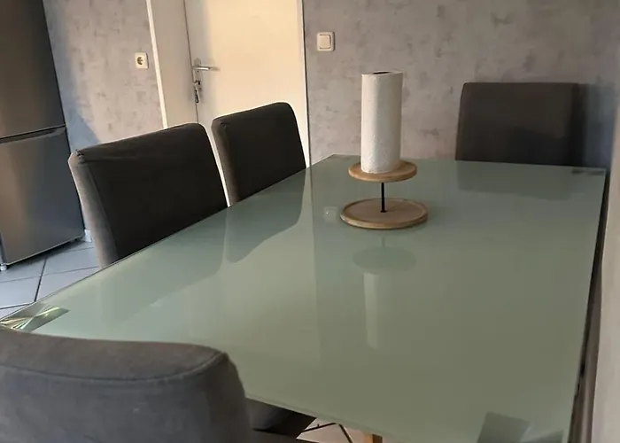 דירה Modern 2-room With Large Kitchen *