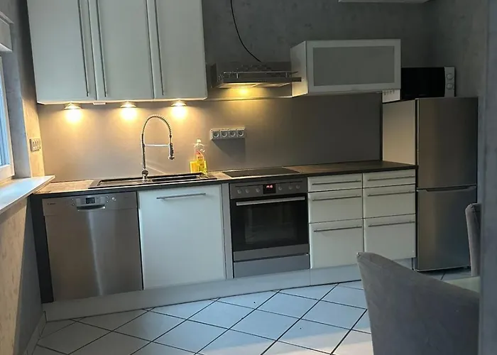 Modern 2-room With Large Kitchen פפונגשטאט